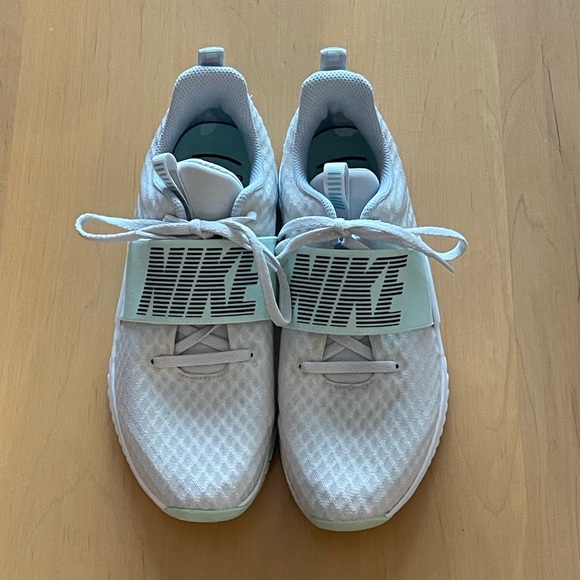 Nike Shoes - NIKE TR9 - ATHLETIC SHOES